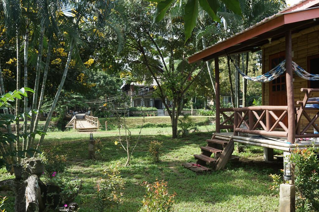 Отель Family Hut Пай Экстерьер фото